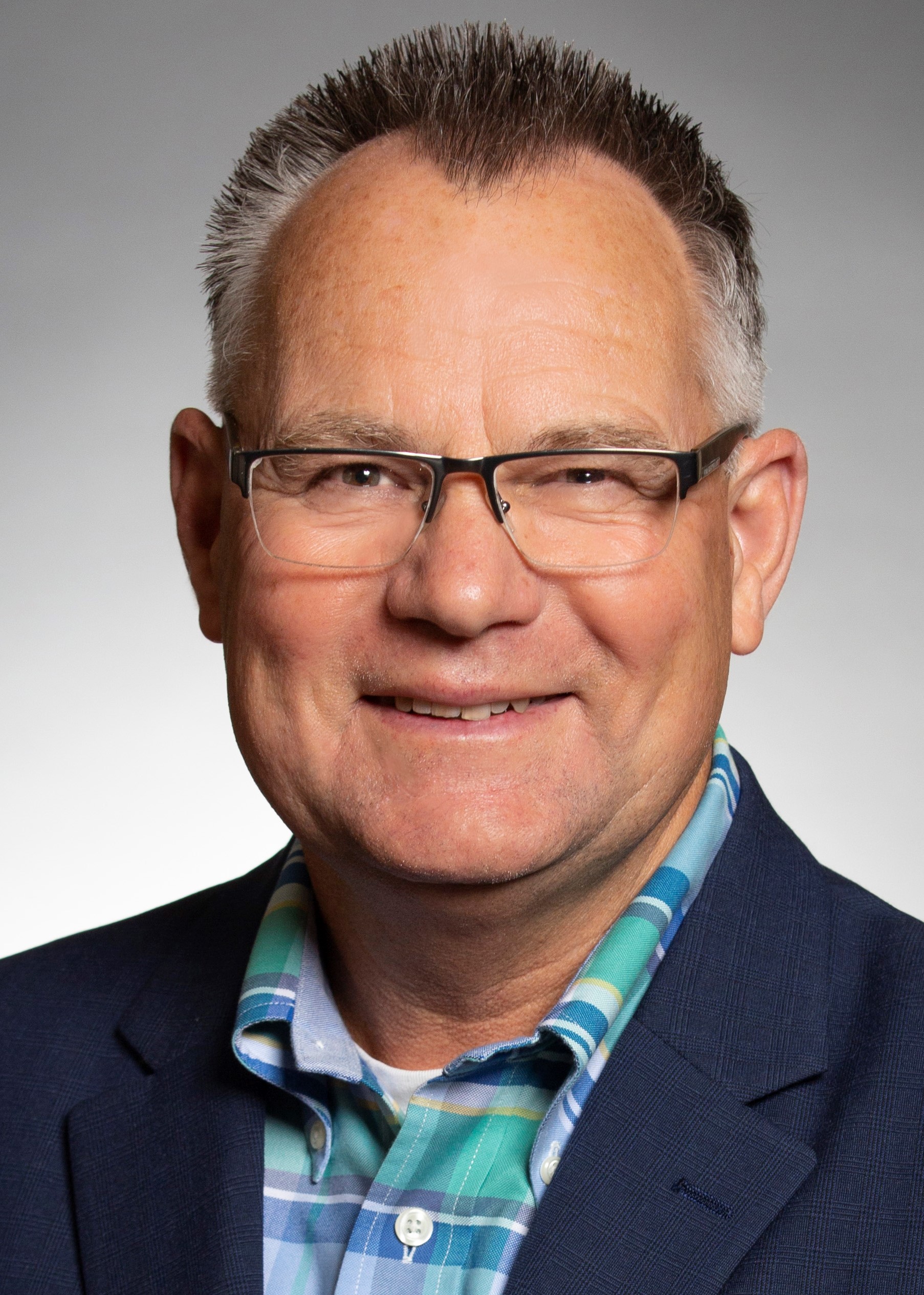 2020-Raymond-pic-1.jpg-1